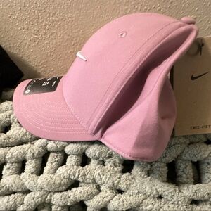 Nike Pastel Pink Curved-Brim Cap with Small White Swoosh